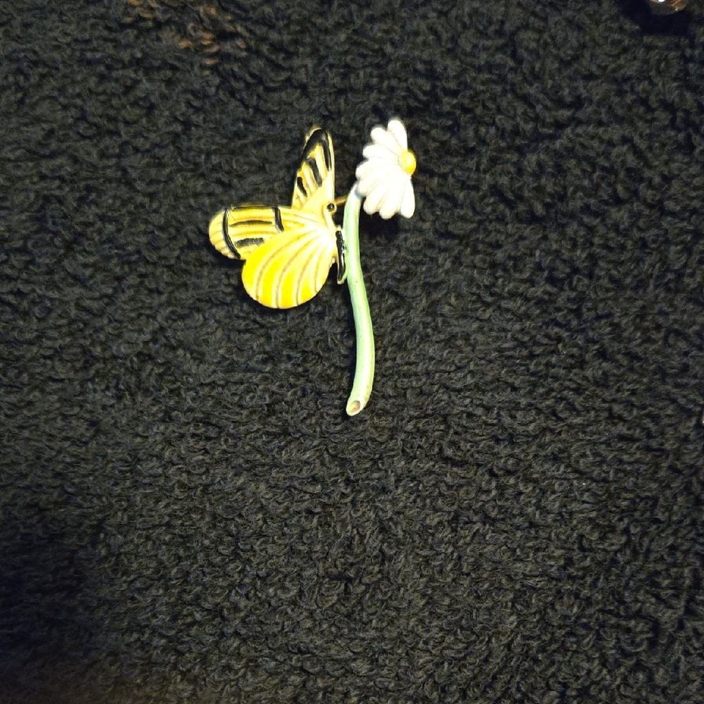 Yellow Butterfly and White Daisy Brooch